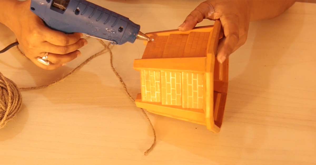 DIY Faux Flowers And Vase Decor